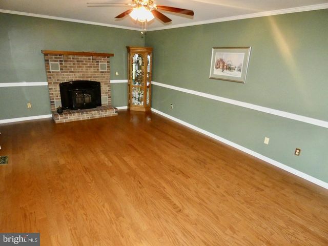 260 CLARKS CORNER RD, New Castle, DE 19720