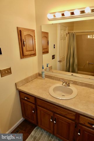 260 CLARKS CORNER RD, New Castle, DE 19720