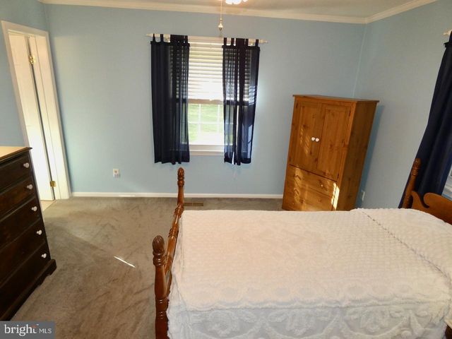 260 CLARKS CORNER RD, New Castle, DE 19720