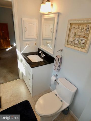 260 CLARKS CORNER RD, New Castle, DE 19720