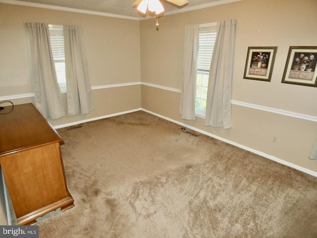 260 CLARKS CORNER RD, New Castle, DE 19720