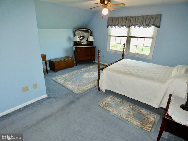 260 CLARKS CORNER RD, New Castle, DE 19720