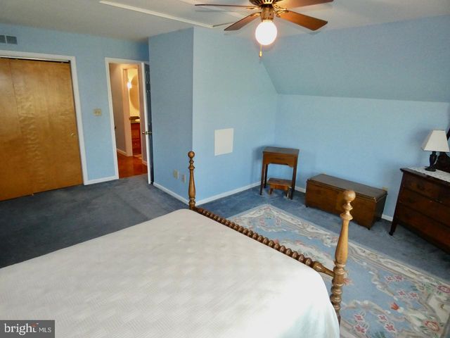 260 CLARKS CORNER RD, New Castle, DE 19720