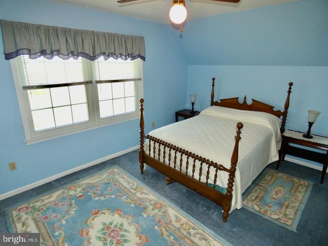 260 CLARKS CORNER RD, New Castle, DE 19720