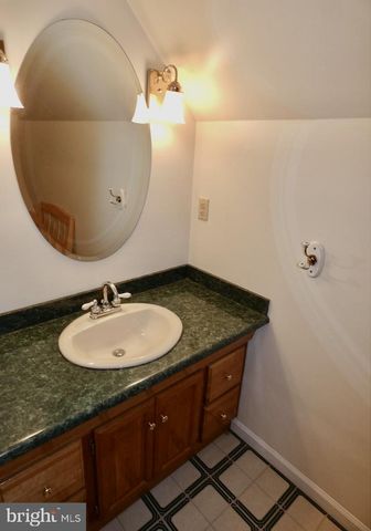 260 CLARKS CORNER RD, New Castle, DE 19720