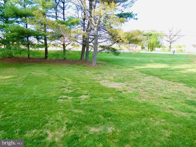 260 CLARKS CORNER RD, New Castle, DE 19720