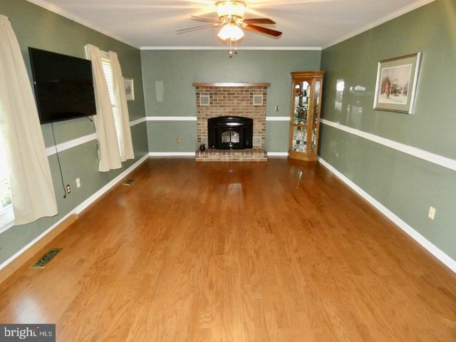 260 CLARKS CORNER RD, New Castle, DE 19720