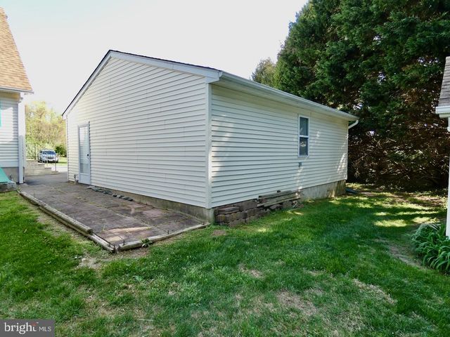 260 CLARKS CORNER RD, New Castle, DE 19720