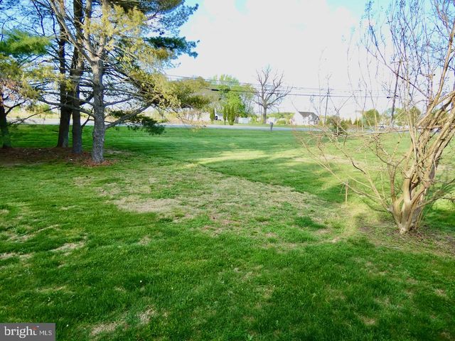 260 CLARKS CORNER RD, New Castle, DE 19720