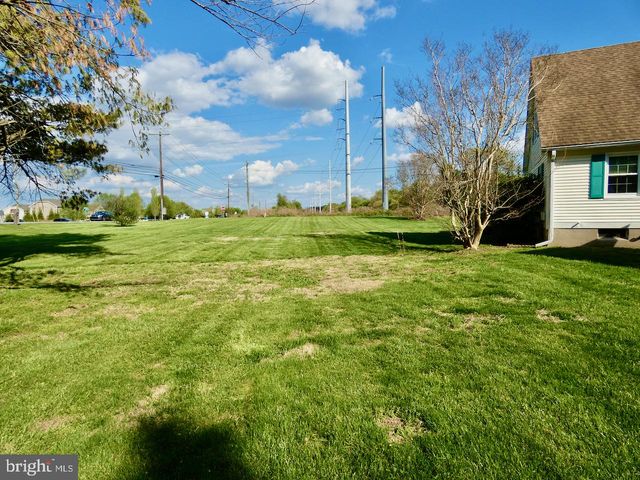 260 CLARKS CORNER RD, New Castle, DE 19720