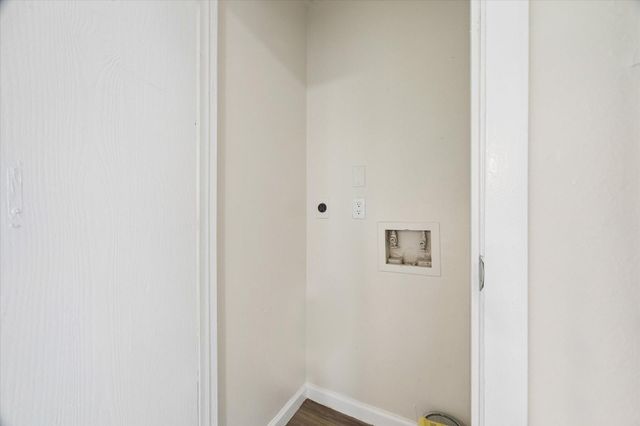 2501 Gulf Fwy 277B, Dickinson, TX 77539