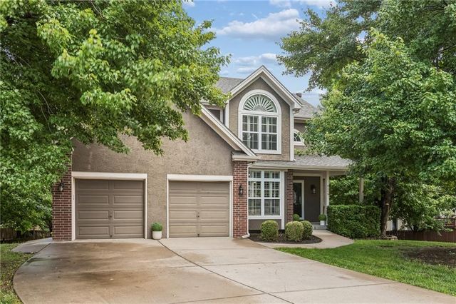 9119 N Camden Avenue, Kansas City, MO 64154