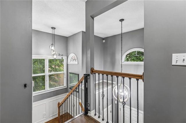 9119 N Camden Avenue, Kansas City, MO 64154