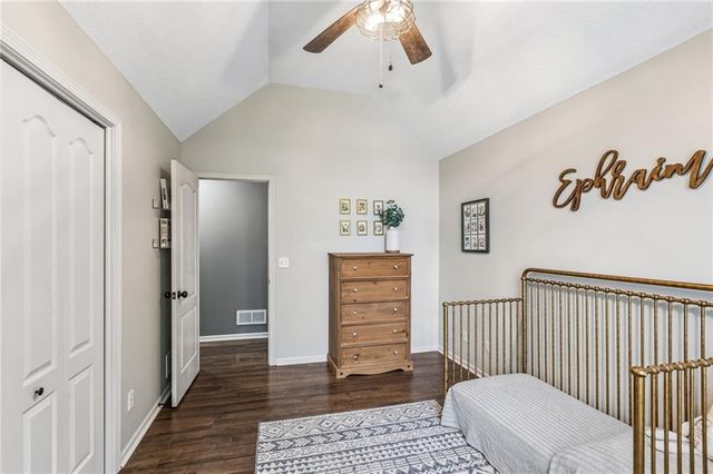 9119 N Camden Avenue, Kansas City, MO 64154