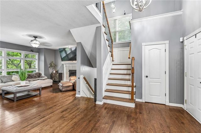 9119 N Camden Avenue, Kansas City, MO 64154