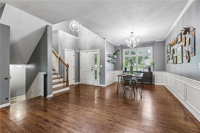 9119 N Camden Avenue, Kansas City, MO 64154