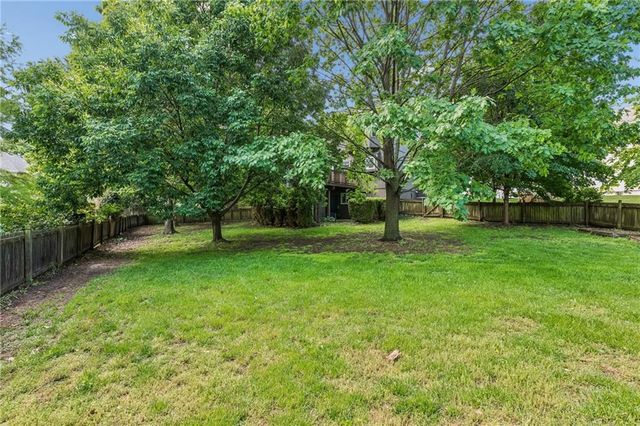 9119 N Camden Avenue, Kansas City, MO 64154