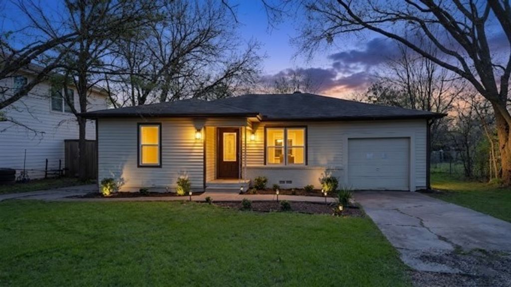 3005 Maple Avenue, Greenville, TX 75402