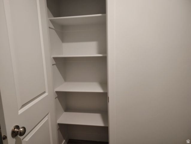 2042 N ESSIE DR, Tooele, UT 84074