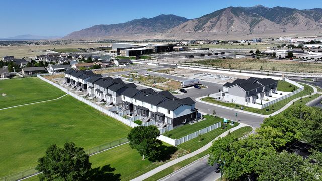 2042 N ESSIE DR, Tooele, UT 84074