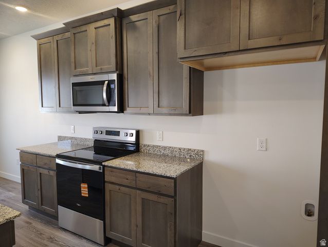 2042 N ESSIE DR, Tooele, UT 84074