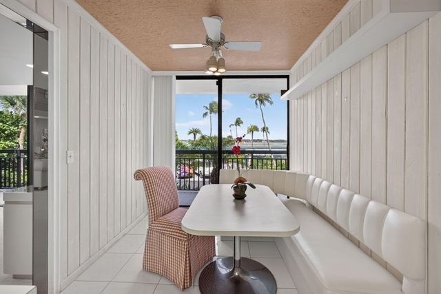 3140 S Ocean Boulevard 101 S, Palm Beach, FL 33480