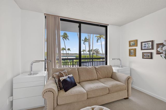 3140 S Ocean Boulevard 101 S, Palm Beach, FL 33480
