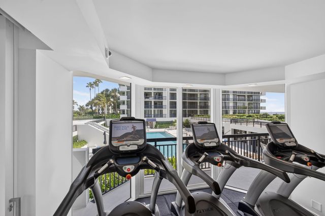 3140 S Ocean Boulevard 101 S, Palm Beach, FL 33480