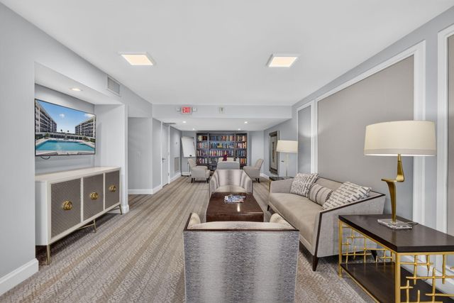 3140 S Ocean Boulevard 101 S, Palm Beach, FL 33480