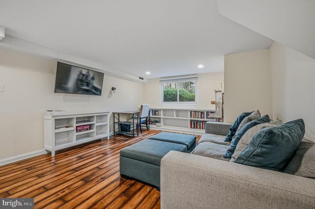 1112 FAUN RD, Wilmington, DE 19803