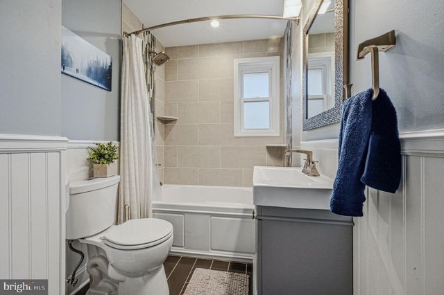 1112 FAUN RD, Wilmington, DE 19803