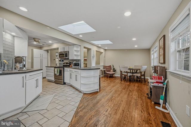 1112 FAUN RD, Wilmington, DE 19803