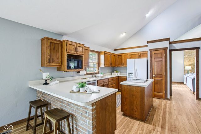 1323 Thistlewood Court, Carmel, IN 46032
