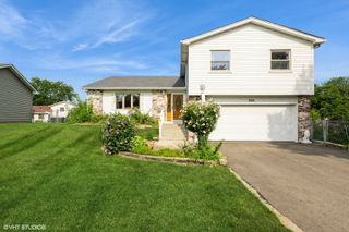 536 Eagle View Drive, Carol Stream, IL 60188