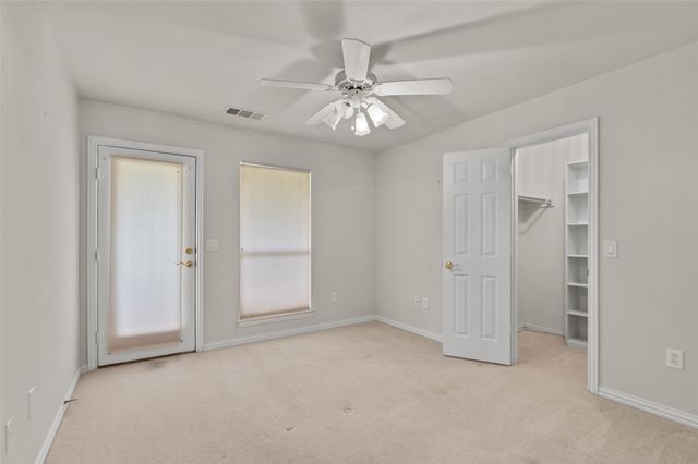 1709 Villa Court, Corinth, TX 76210