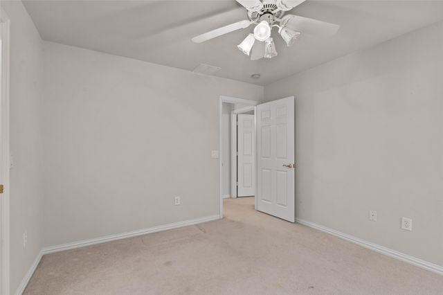 1709 Villa Court, Corinth, TX 76210