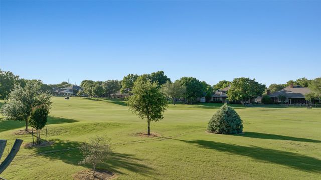 1709 Villa Court, Corinth, TX 76210