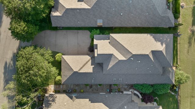 1709 Villa Court, Corinth, TX 76210