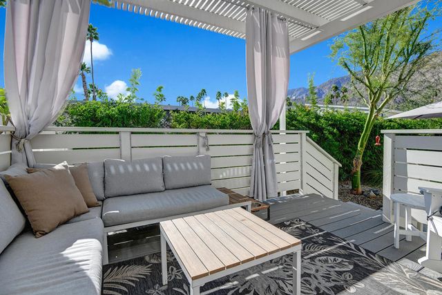 311 Kona Lane, Palm Springs, CA 92264