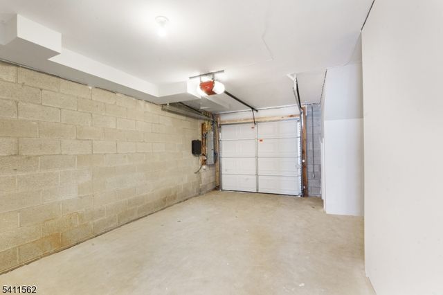 24 Van Pelt Pl C, Little Falls Twp., NJ 07424