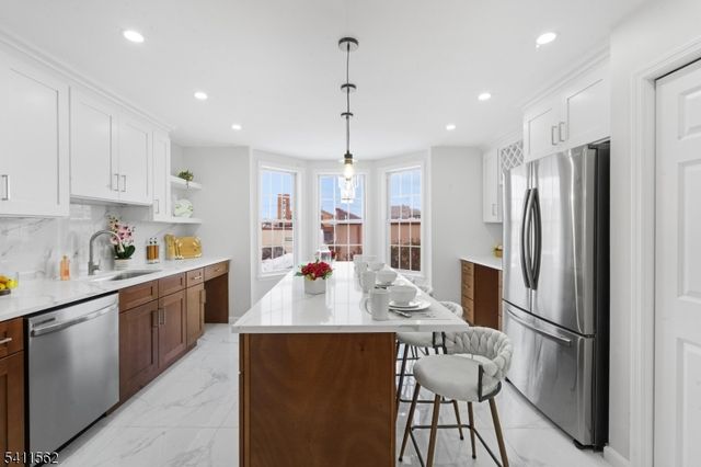 24 Van Pelt Pl C, Little Falls Twp., NJ 07424