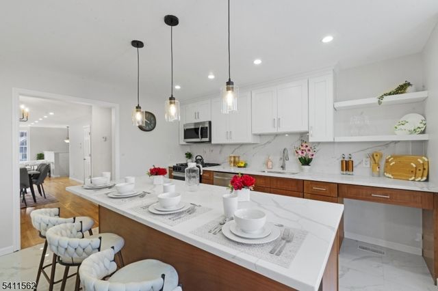 24 Van Pelt Pl C, Little Falls Twp., NJ 07424