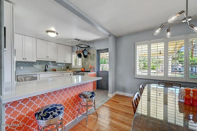 5641 N 8TH Drive, Phoenix, AZ 85013