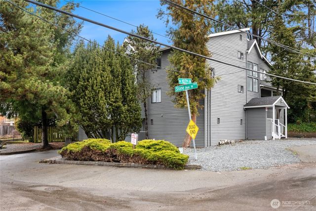 1300 N 107th Street, Seattle, WA 98133