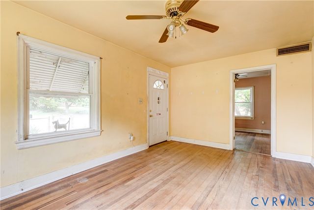 7263 Grace Ln, Mechanicsville, VA 23111