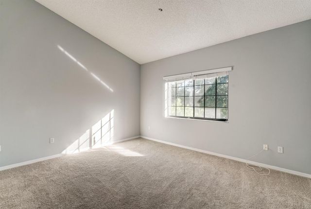 4685 N Haverhill Road B20, West Palm Beach, FL 33417