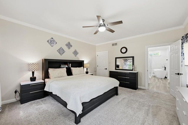 2270 Vincent DRIVE, Brookfield, WI 53045