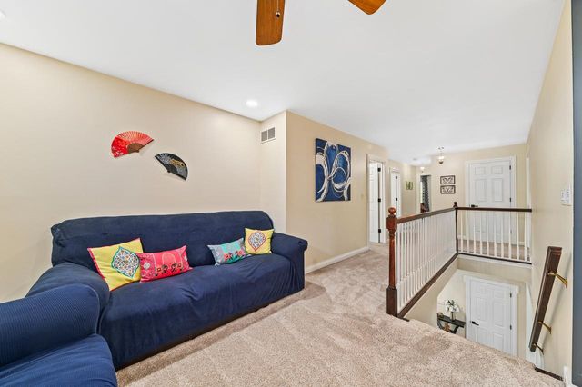 2270 Vincent DRIVE, Brookfield, WI 53045