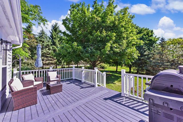 2270 Vincent DRIVE, Brookfield, WI 53045