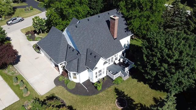 2270 Vincent DRIVE, Brookfield, WI 53045